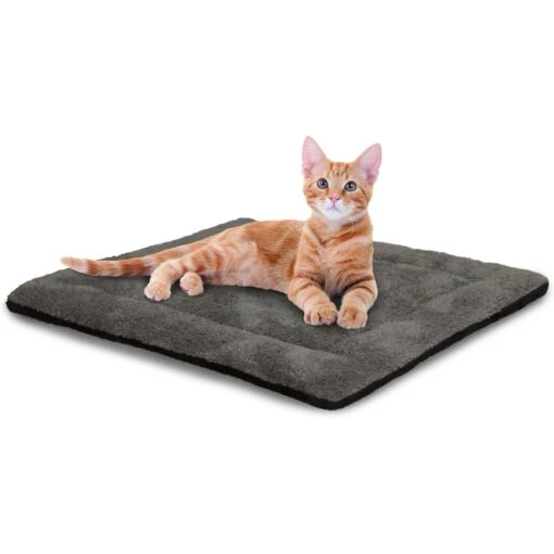 K&H Pet Products Self-Warming Pad -Dog Supplies 100549 MAIN. AC SS1800 V1614705780