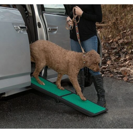 Pet Gear Travel Lite Bi-Fold Dog Car Ramp With SupertraX -Dog Supplies 126880 MAIN. AC SS1800 V1569538019